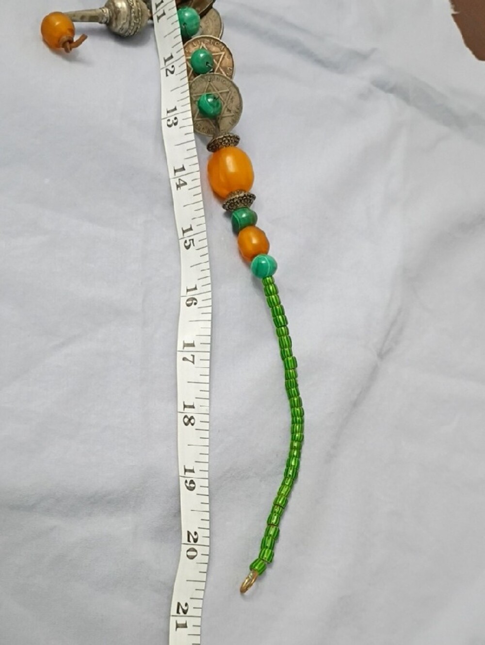 Vintage British West African Green and Amber Beaded Coin Trade Bead Necklace - Picture 13 of 15